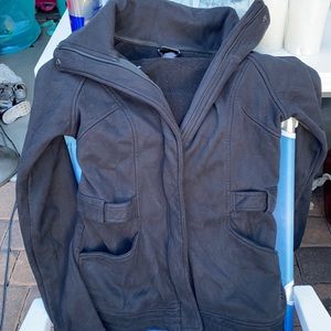 Small Women’s North Face jacket